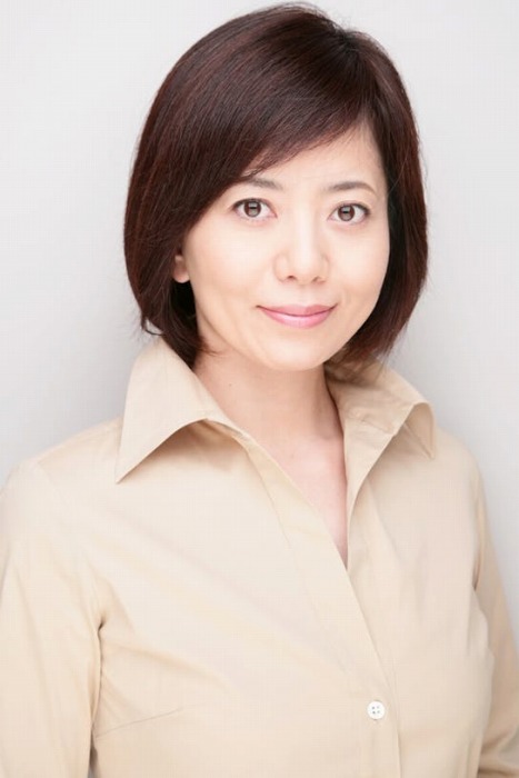 草野満代 経歴